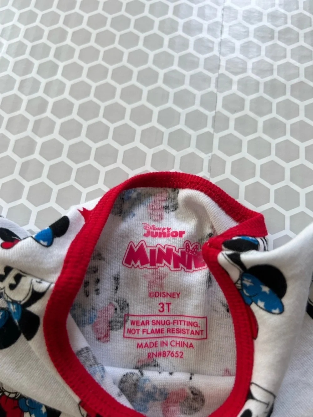 Disney White Minnie Mouse Pajama Set with Red and Blue Accents Size 3T